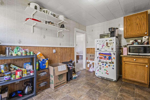 142 N MAIN STREET, Kimberly, WI 54136