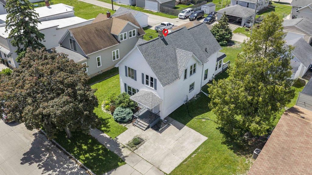 142 N MAIN STREET, Kimberly, WI 54136