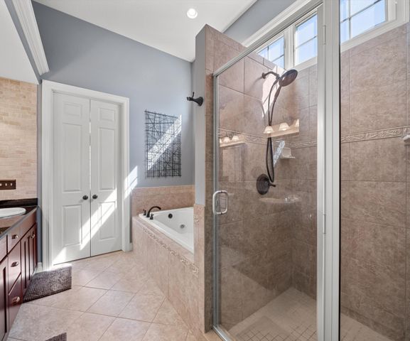 8178 Hunters Ridge Drive, Berlin Twp, MI 48166