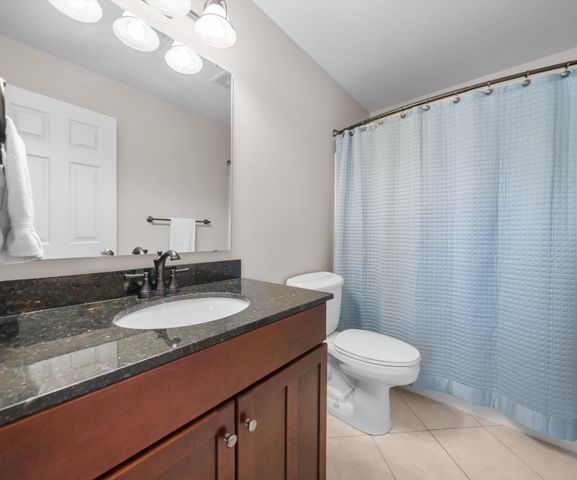 8178 Hunters Ridge Drive, Berlin Twp, MI 48166