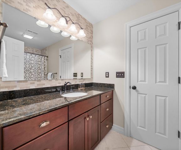 8178 Hunters Ridge Drive, Berlin Twp, MI 48166