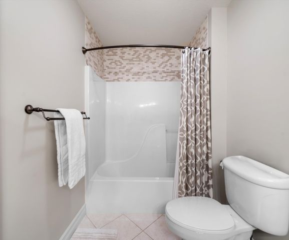 8178 Hunters Ridge Drive, Berlin Twp, MI 48166