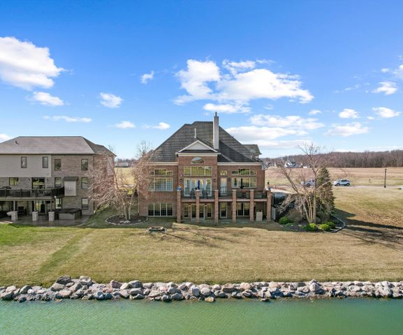 8178 Hunters Ridge Drive, Berlin Twp, MI 48166