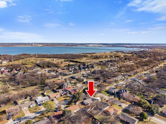 1514 Bogarte Drive, Grand Prairie, TX 75051