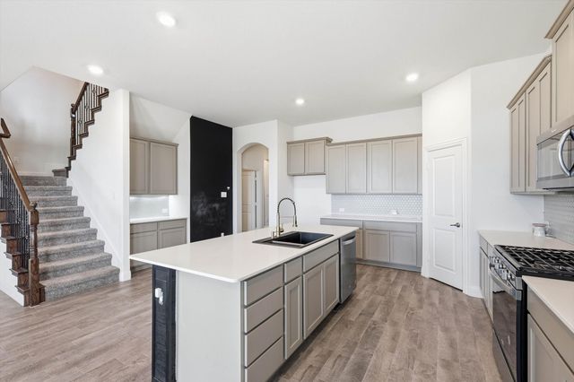 11249 Canyon Mine Drive, Aubrey, TX 76227