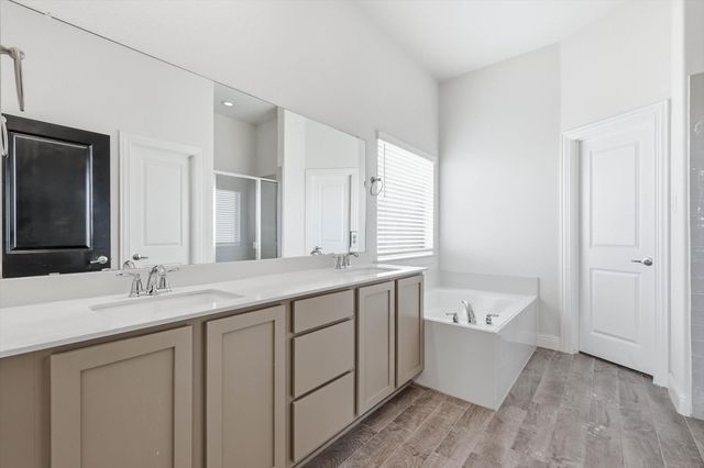 11249 Canyon Mine Drive, Aubrey, TX 76227