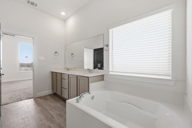 11249 Canyon Mine Drive, Aubrey, TX 76227