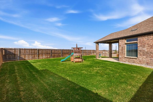 11249 Canyon Mine Drive, Aubrey, TX 76227