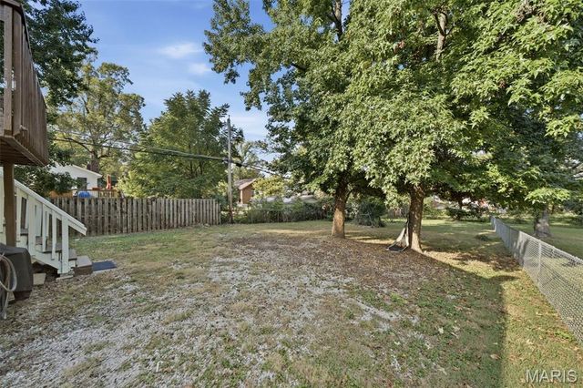 99 Sandau Avenue, Webster Groves, MO 63119