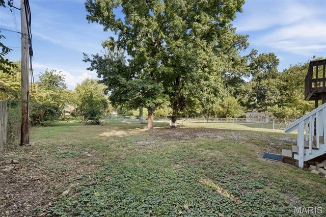 99 Sandau Avenue, Webster Groves, MO 63119