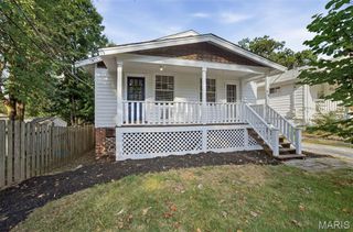 99 Sandau Avenue, Webster Groves, MO 63119