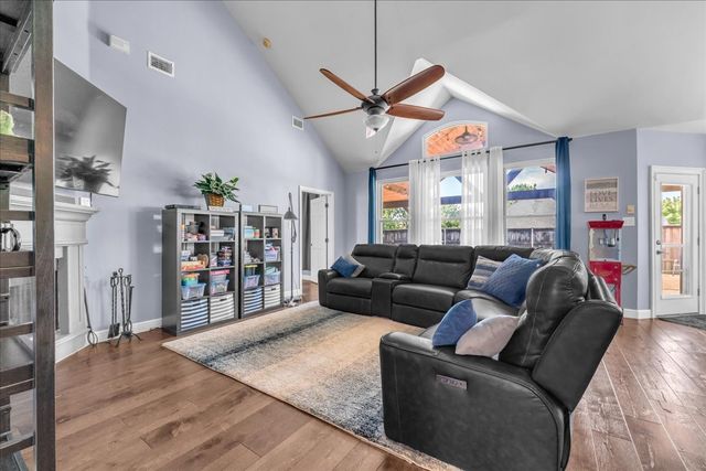 1700 Sunflower Drive, Corinth, TX 76210