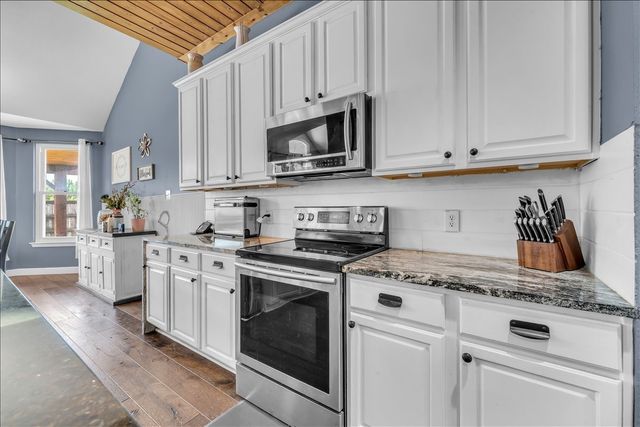 1700 Sunflower Drive, Corinth, TX 76210