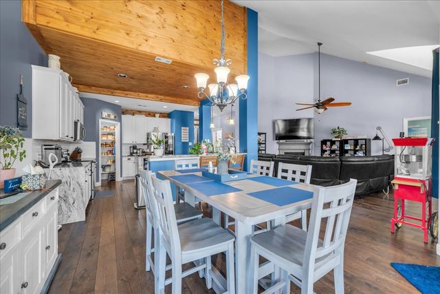 1700 Sunflower Drive, Corinth, TX 76210