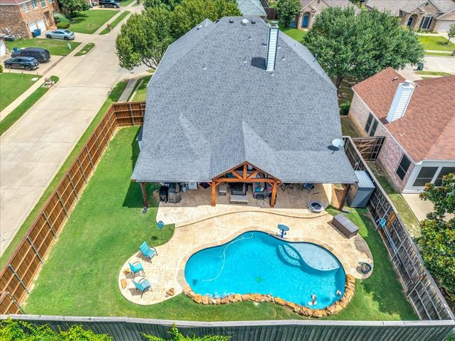 1700 Sunflower Drive, Corinth, TX 76210