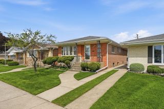 4917 N Oriole Avenue, Harwood Heights, IL 60706