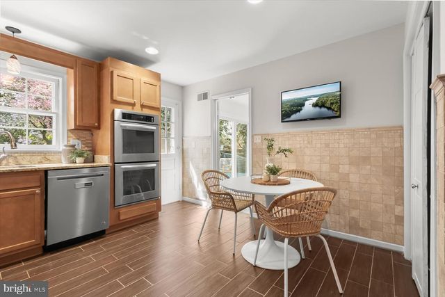 8016 LILLY STONE DR, Bethesda, MD 20817