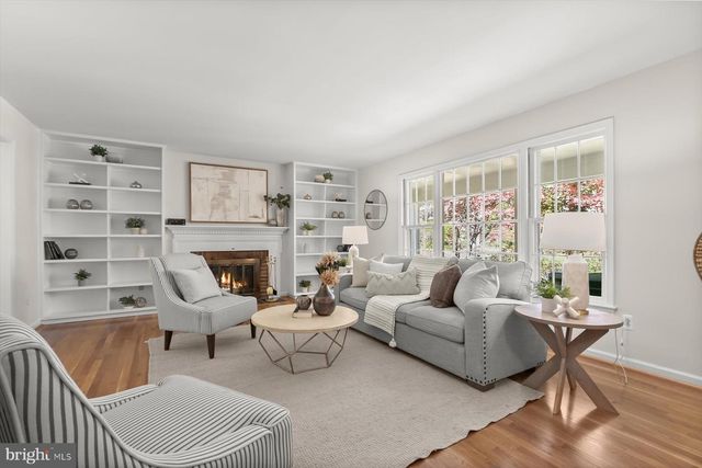 8016 LILLY STONE DR, Bethesda, MD 20817