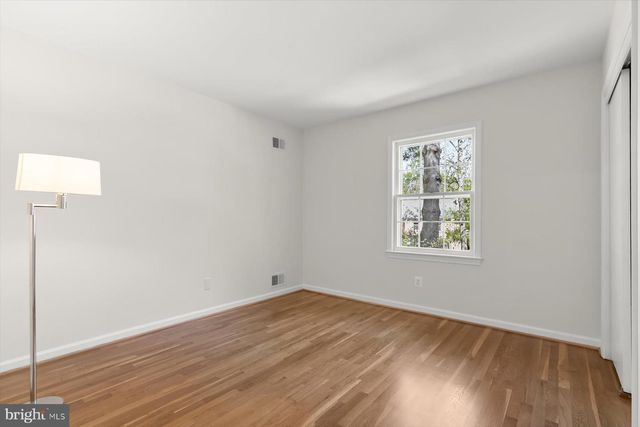 8016 LILLY STONE DR, Bethesda, MD 20817