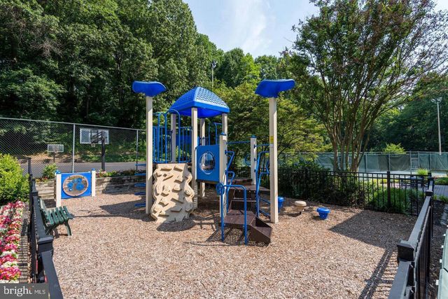 8016 LILLY STONE DR, Bethesda, MD 20817