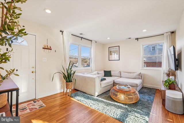 11814 COLLEGE VIEW DR, Silver Spring, MD 20902