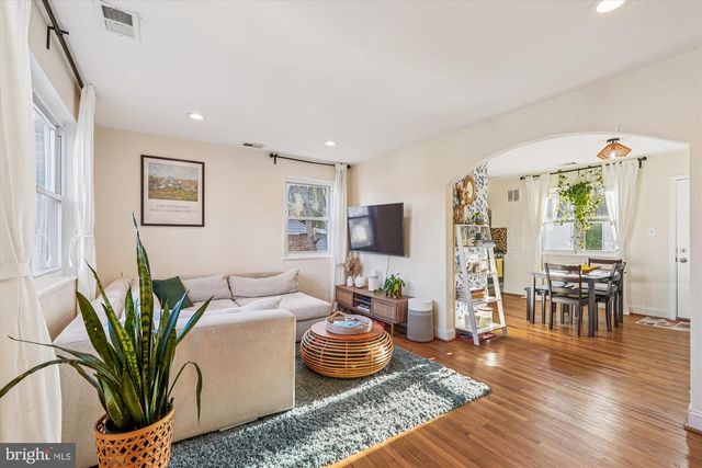 11814 COLLEGE VIEW DR, Silver Spring, MD 20902