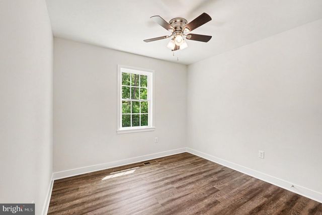 275 GREENWAY DR, Colonial Beach, VA 22443