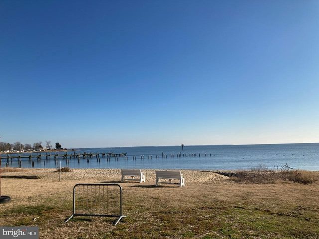 275 GREENWAY DR, Colonial Beach, VA 22443