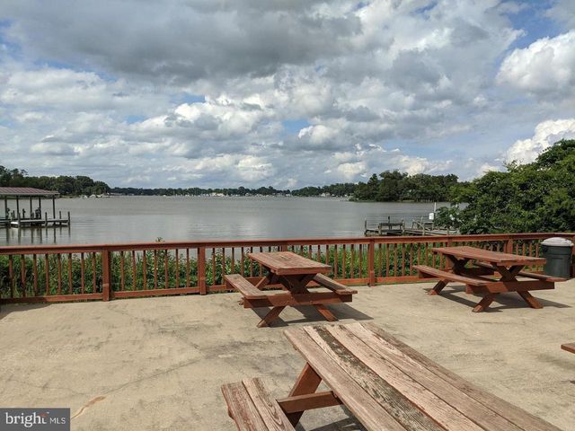 275 GREENWAY DR, Colonial Beach, VA 22443
