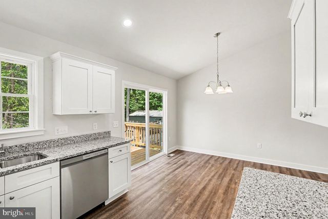 275 GREENWAY DR, Colonial Beach, VA 22443