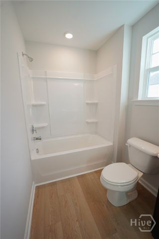 102 Fenway Street, Savannah, GA 31407