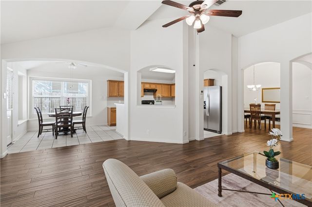 2815 Wild Cherry, Schertz, TX 78154