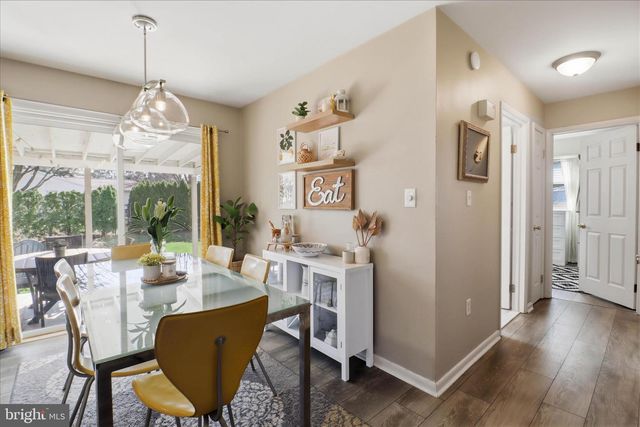 213 SKYLARK RD, Lititz, PA 17543