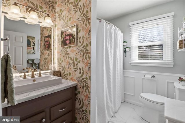 213 SKYLARK RD, Lititz, PA 17543