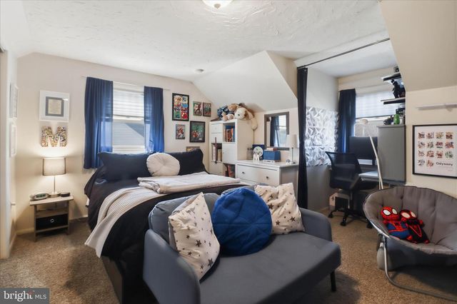 213 SKYLARK RD, Lititz, PA 17543