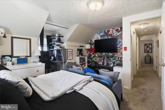 213 SKYLARK RD, Lititz, PA 17543