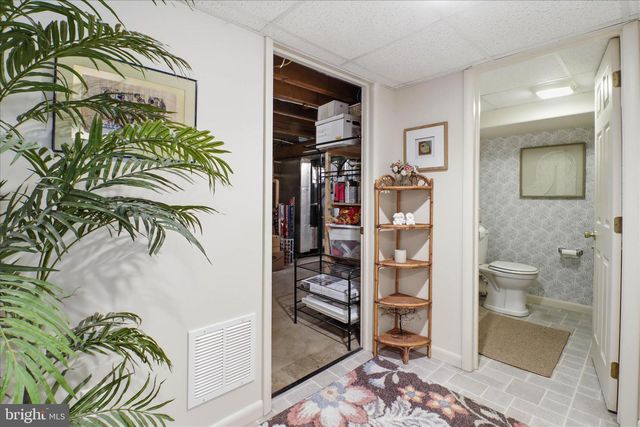 213 SKYLARK RD, Lititz, PA 17543