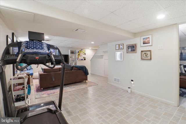 213 SKYLARK RD, Lititz, PA 17543