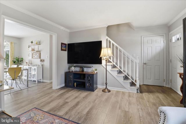 213 SKYLARK RD, Lititz, PA 17543