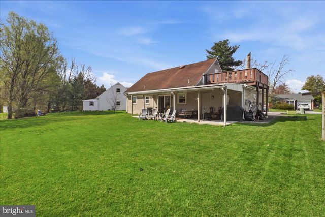 213 SKYLARK RD, Lititz, PA 17543
