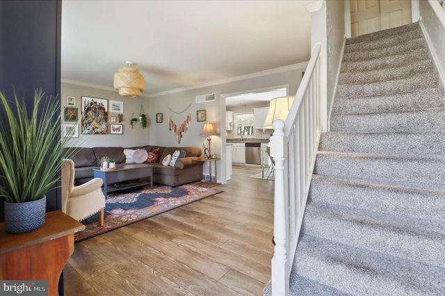 213 SKYLARK RD, Lititz, PA 17543