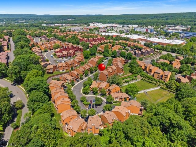 19 Schindler Dr, Rockaway Twp., NJ 07866