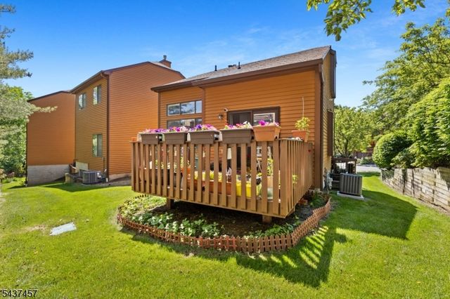 19 Schindler Dr, Rockaway Twp., NJ 07866
