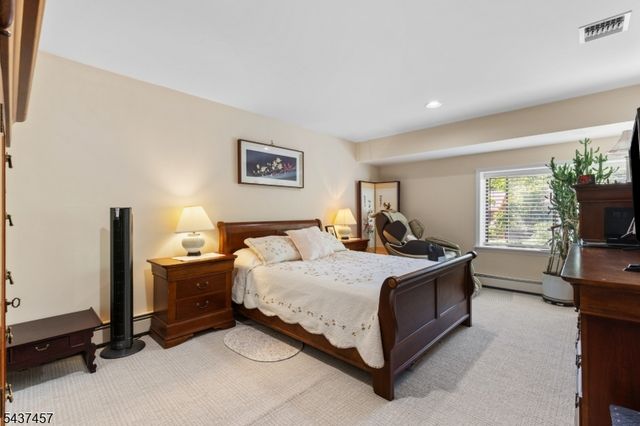 19 Schindler Dr, Rockaway Twp., NJ 07866