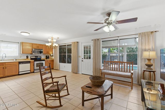 7119 W OCOTILLO Road, Glendale, AZ 85303