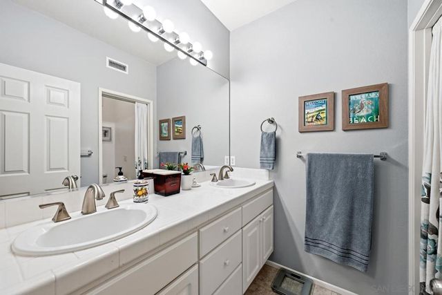 9633 W Canyon Ter 5, San Diego, CA 92123