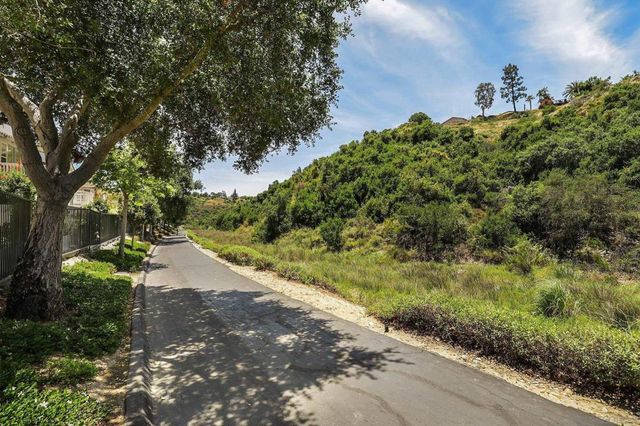 9633 W Canyon Ter 5, San Diego, CA 92123