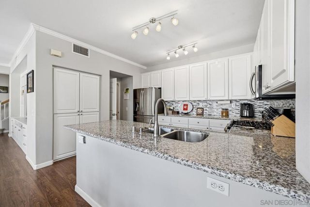 9633 W Canyon Ter 5, San Diego, CA 92123