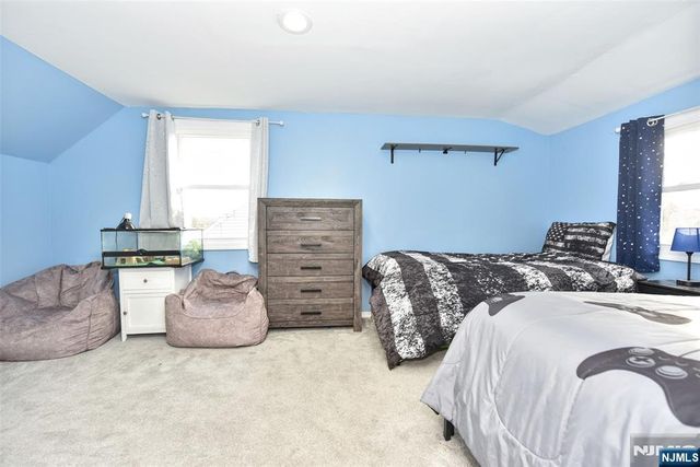 20 Charles Terrace, Waldwick, NJ 07463