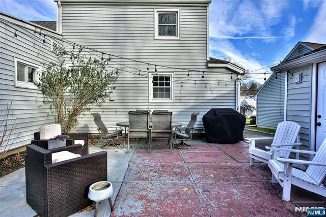 20 Charles Terrace, Waldwick, NJ 07463